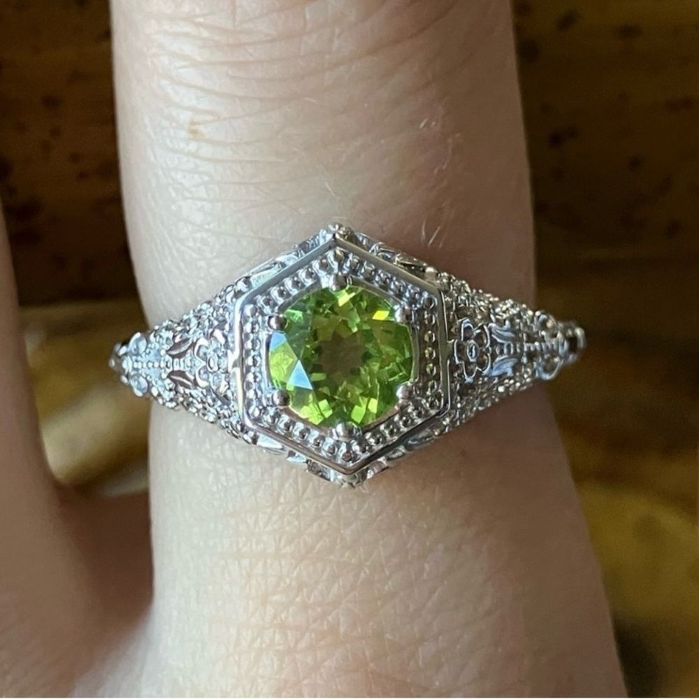 Natural Peridot Sterling Silver Art Deco Ring Size 8.75